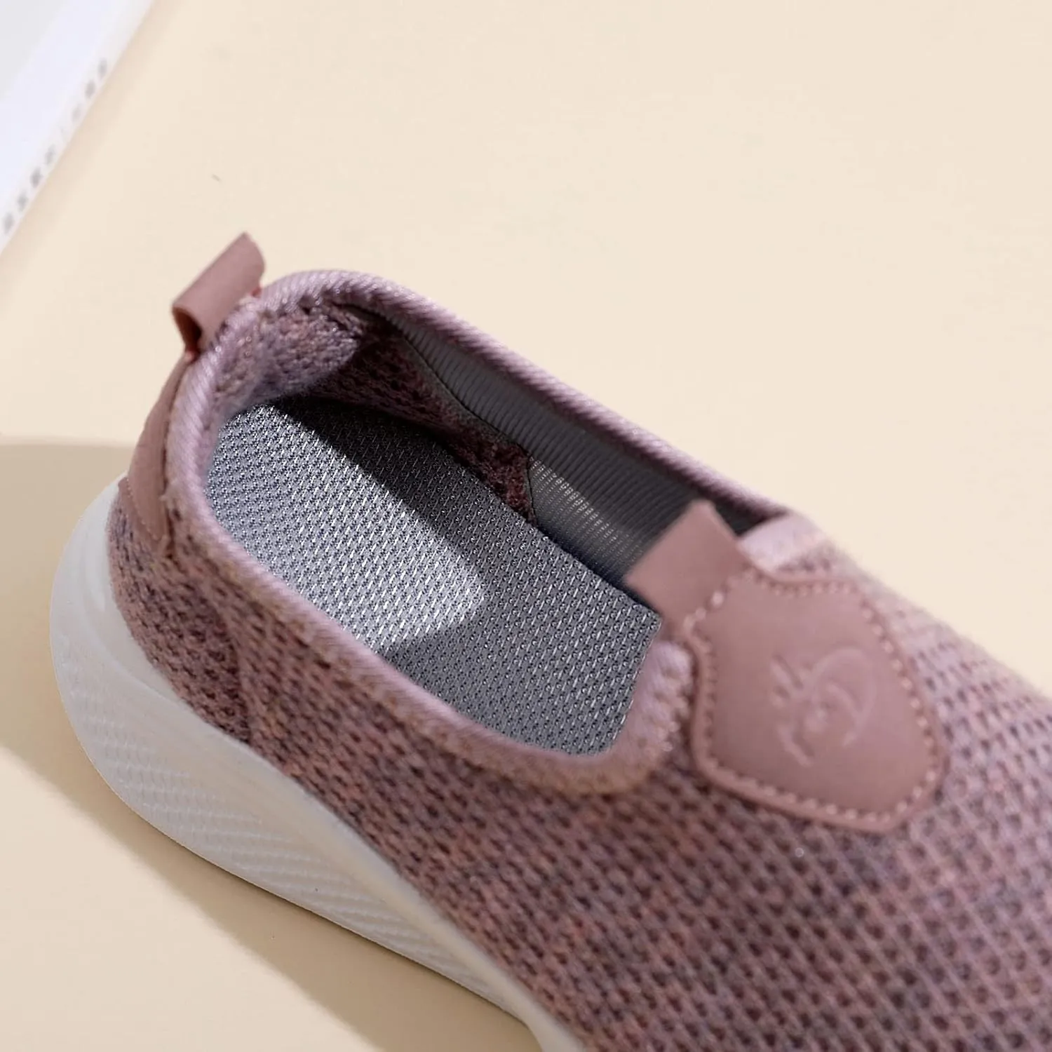Women Lightweight Slip On Shoes Casual Comfortable Walking Sneakers Canvas Flats Non Slip Breathable Loafers