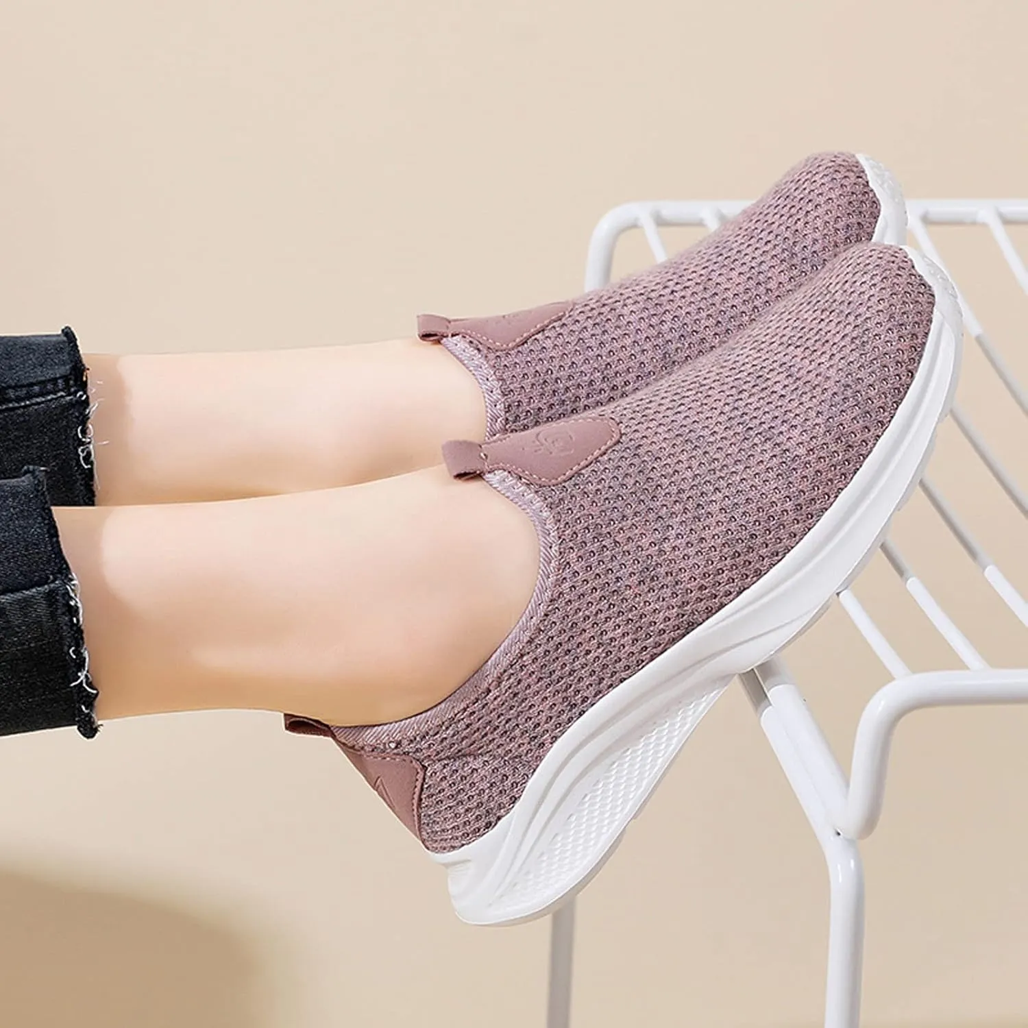 Women Lightweight Slip On Shoes Casual Comfortable Walking Sneakers Canvas Flats Non Slip Breathable Loafers