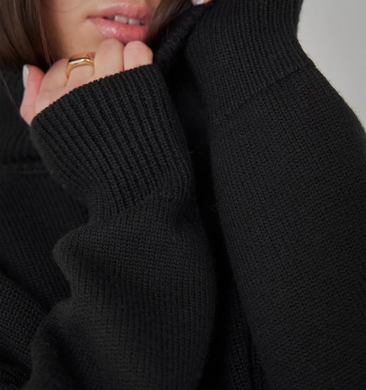 Women's Classic Turtleneck Long Sleeve Drop Shoulder Solid Color Knit Oversized Pullover Sweaters