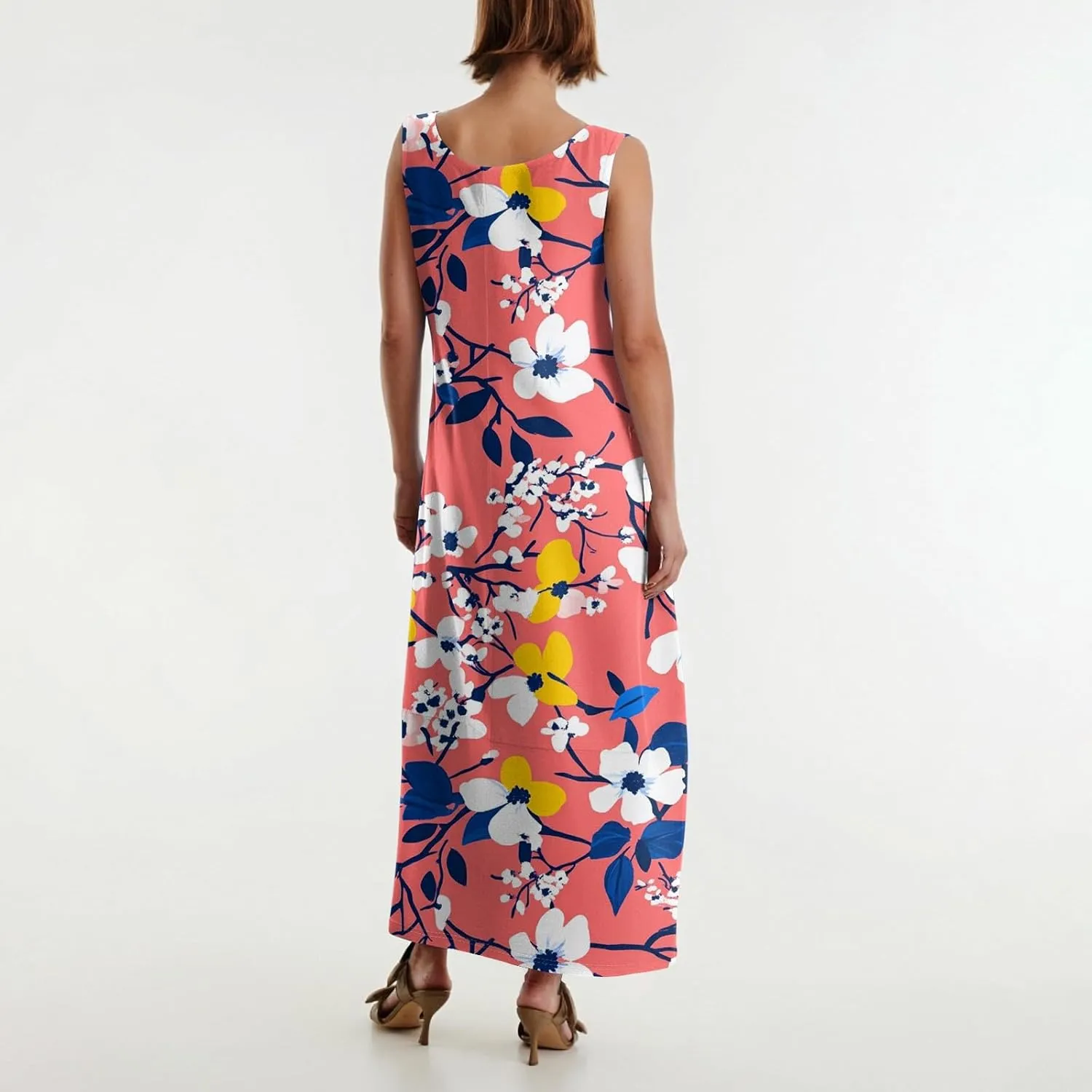 Womens Dresses Beach Vacation Scoop Neck Sundress Flowy 2025 Summer Tank Dress Casual Loose Sleeveless Maxi Dress